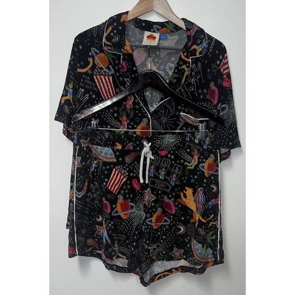 Anthropologie Other - Anthropologie X Farm Rio Comic Pajama 2 Piece Set Shorts Button Up Womens Large